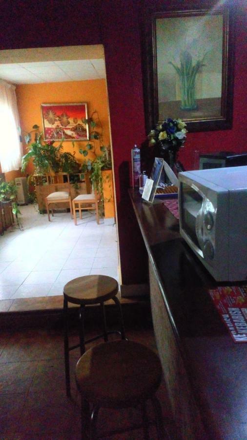 Hostal El Venero Sotillo de la Adrada Exteriör bild